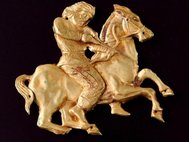 Золотое украшение греко-скифской работы, около 4 века до н.э.