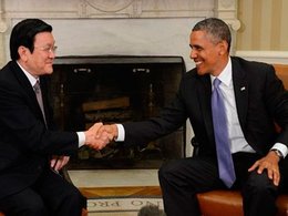 Президент США Барак Обама и президент Вьетнамa Чыонг Тан Санг