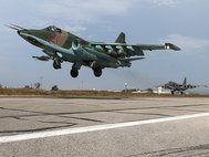 Самолеты российской авиагруппы на базе Хмеймим