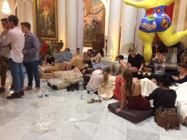 Пострадавшим от теракта в Ницце оказывают помощь в отеле "Негреско"