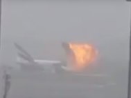 Взрыв на борту рейса Emirates в Дубае