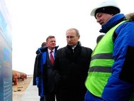 Владимир Путин инспектирует строительство Керченского моста