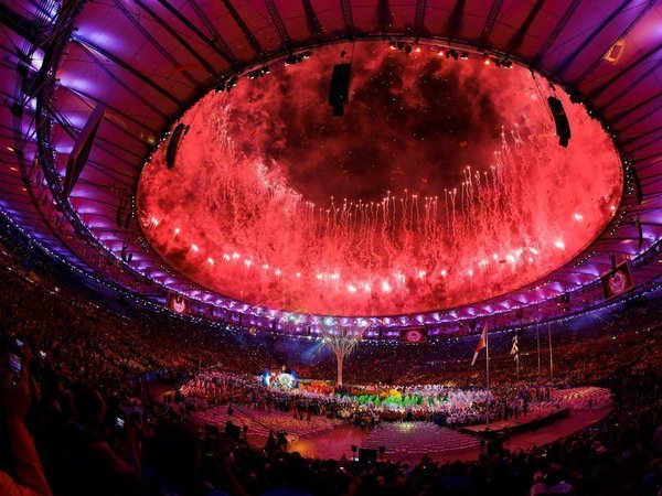 Шоу на церемонии закрытия летней Олимпиады в Бразилии. 21 августа 2016