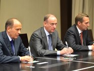 Сергей Нарышкин (справа) на совещании с постоянными членами Совета Безопасности. Слева: А. Бортников, Н. Патрушев.