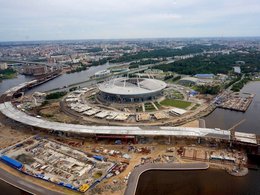 Строящийся стадион "Зенит-Арена" в Санкт-Петербурге. 19 июля 2016