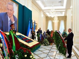 В.Путин на церемонии прощания с И.Каримовым