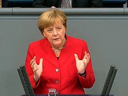 Ангела Меркель на заседание бундестага