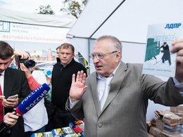 Владимир Жириновский участвует в праздновании Дня города. Москва, 10 сентября 2016