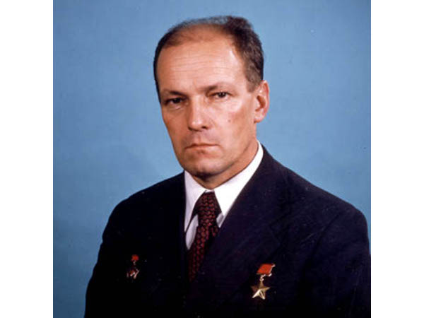 Николай Рукавишников