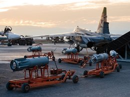 Самолеты российской авиагруппы на аэродроме Хмеймим.