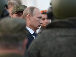 Владимир Путин на военном полигоне. 2015 год