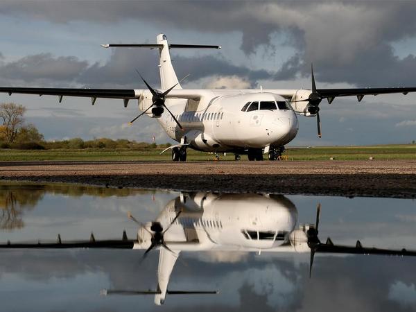 Пассажирский самолет ATR-42