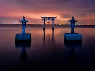 Японское море. Ритуальные ворота.
