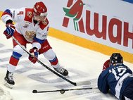 Сборные России и Финляндии по хоккею