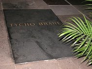 Надгробная плита Тихо Браге в Праге