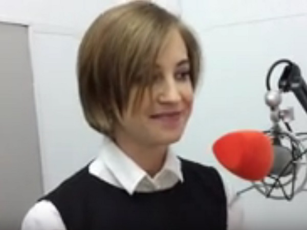 Наталья Поклонская читает новогодний стишок