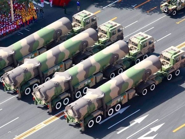 Китайские ракеты Донг Фэн.