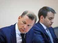 Глава "Почты России" Дмитрий Страшнов и министр связи Николай Никифоров