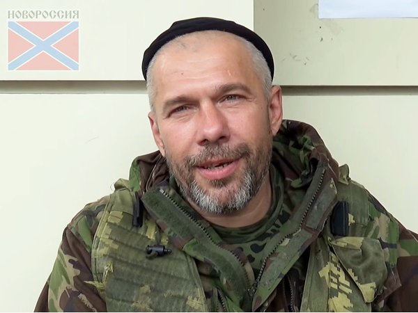 Кадр видео-интервью с командиром разведки ДНР под псевдонимом "Хмурый".