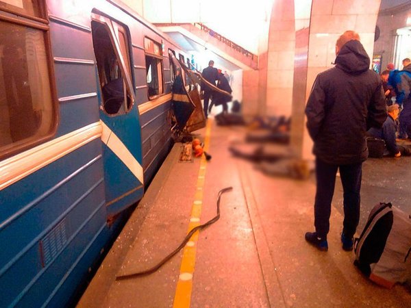 Взрыв в метро в С.Петербурге