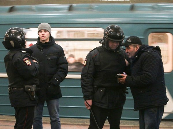 Усиление мер безопасности в Московском метрополитене в связи со взрывом в подземке Санкт-Петербурга