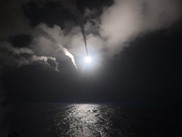 Ракетный удар с корабля ВМФ США по авиабазе сирийских правительственных Вооруженных сил