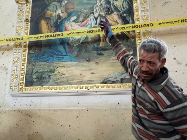 После взрыва в церкви Мар-Гиргис в Танте, Египет, 9 апреля 2017