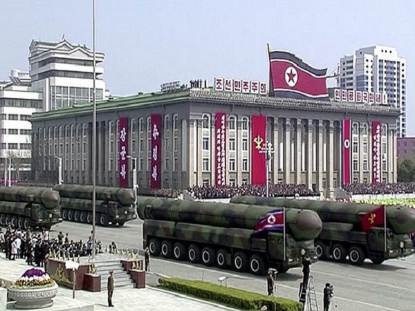 Военный парад в Пхеньяне, 15 апреля 2017 года