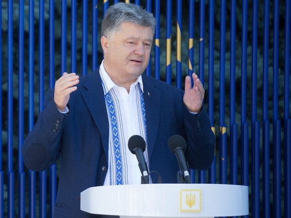 Петр Порошенко