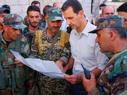 Б.Асад с военными