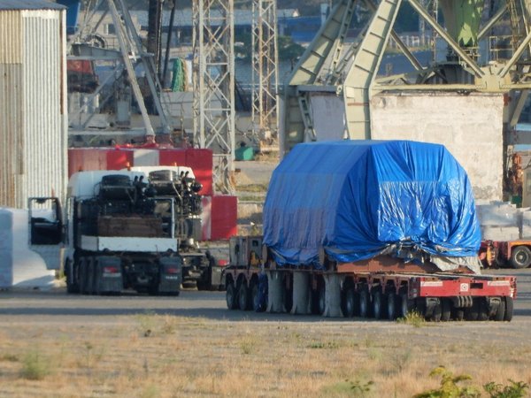 Прибытие турбин для Севастопольской ТЭС в бухту Камышовую. 29 июня 2017