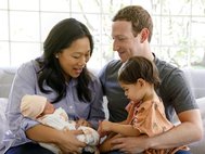 Марк Цукерберг с женой и дочерьми