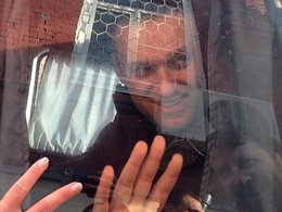 Доставка А.Навального в суд