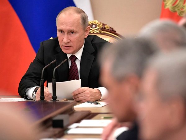 В.Путин на заседание Совета безопасности РФ