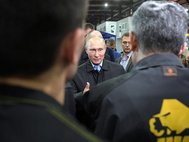 Владимир Путин на Челябинском компрессорном заводе