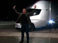 Илон Маск презентует электромобиль Tesla Semi