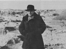 Михаил Артамонов на раскопках хазарской крепости Саркел. 1950 Михаил Артамонов на раскопках хазарской крепости Саркел. 1950