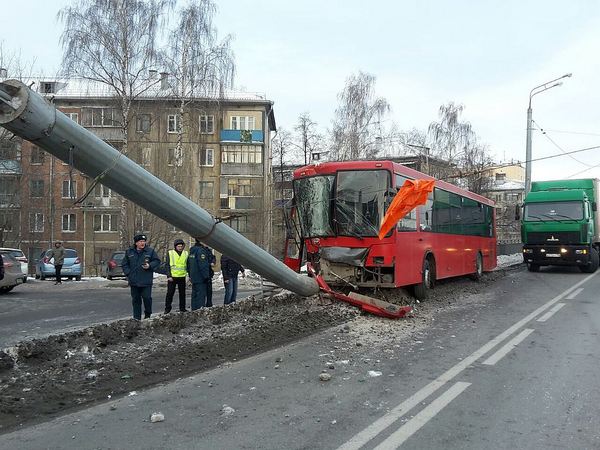 Авария автобуса в Казани