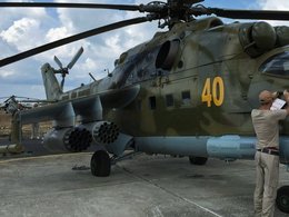 Российский ударный вертолет Ми-24 на сирийской базе в Хмеймим