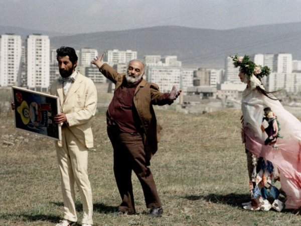 Сергей Параджанов на съемках фильма. 1985