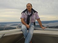 Оюб Титиев