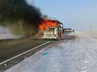 Казахстан. Возгорание автобуса