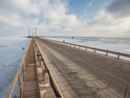 Крымский мост зимой