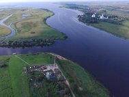 Общий вид церкви Благовещения на Городище в Новгороде