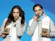 Алина Загитова и Евгения Медведева