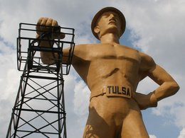 Памятник нефтеразведчику в штате Оклахома, США