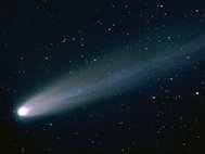 Комета C/1996 B2