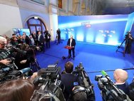Владимир Путин после завершения выборов отвечает на вопросы журналистов