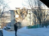 Последствия взрыва газа в жилом доме в Мурманске