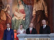 Владимир Путин на пасхальной службе в храме Христа Спасителя
